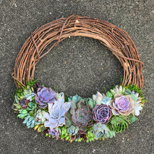 Load image into Gallery viewer, 14" Succulent Wreath