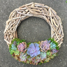 Load image into Gallery viewer, Driftwood Succulent Wreath
