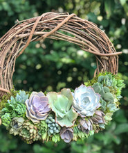 Load image into Gallery viewer, 14" Succulent Wreath