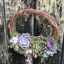 Load image into Gallery viewer, 10&quot; Succulent Wreath

